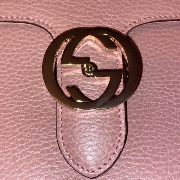 Gucci Large Interlocking Chain Leather Shoulder Bag - Picture 8 of 16